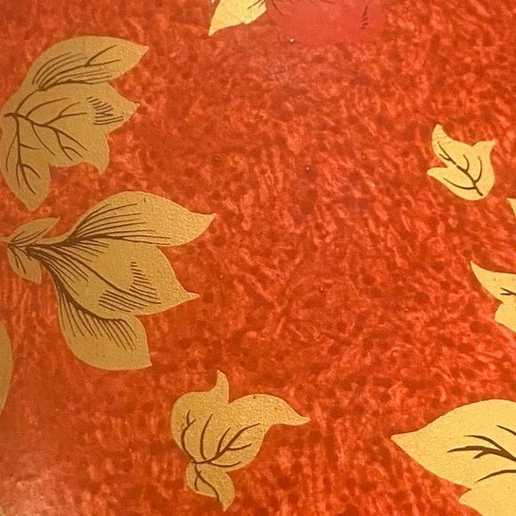 D9-French Tole Cachepot,Planter, Trash Bin with Lion Head Pulls - Picture 11 of 13